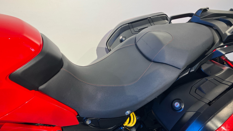 Ducati Multistrada 950 S - White/Grey (20MY)